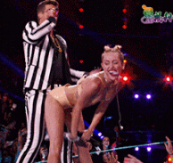 撸管的动态图：小阴纯图肥大 从后面进入分解图　