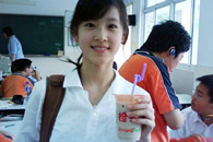 奶茶妹卖萌 奶茶妹章泽天高清图片!