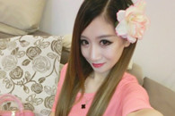 空下来 邪恶帮兜兜啦！给大家发布一些穿衣搭配照片吧。