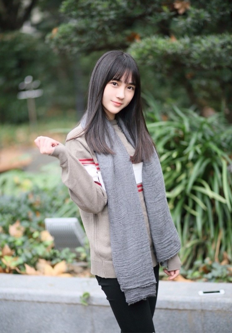 清纯美女校花小清新迷人户外写真集