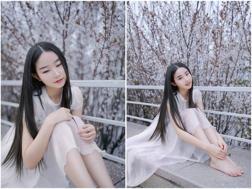 清纯长发甜美少女户外迷人俏皮写真