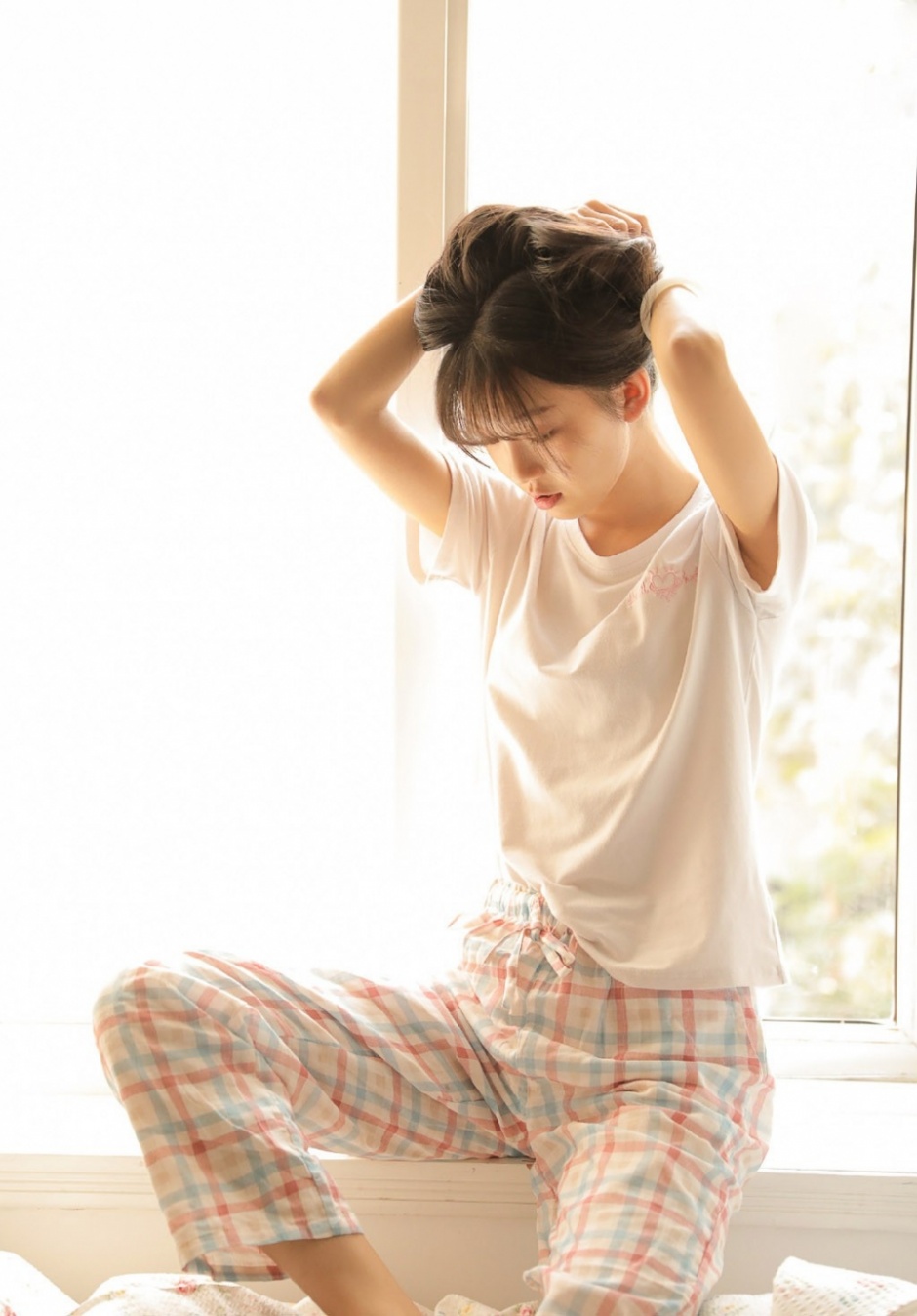 居家萌妹怡然自乐小清新氧气少女美丽可爱图片