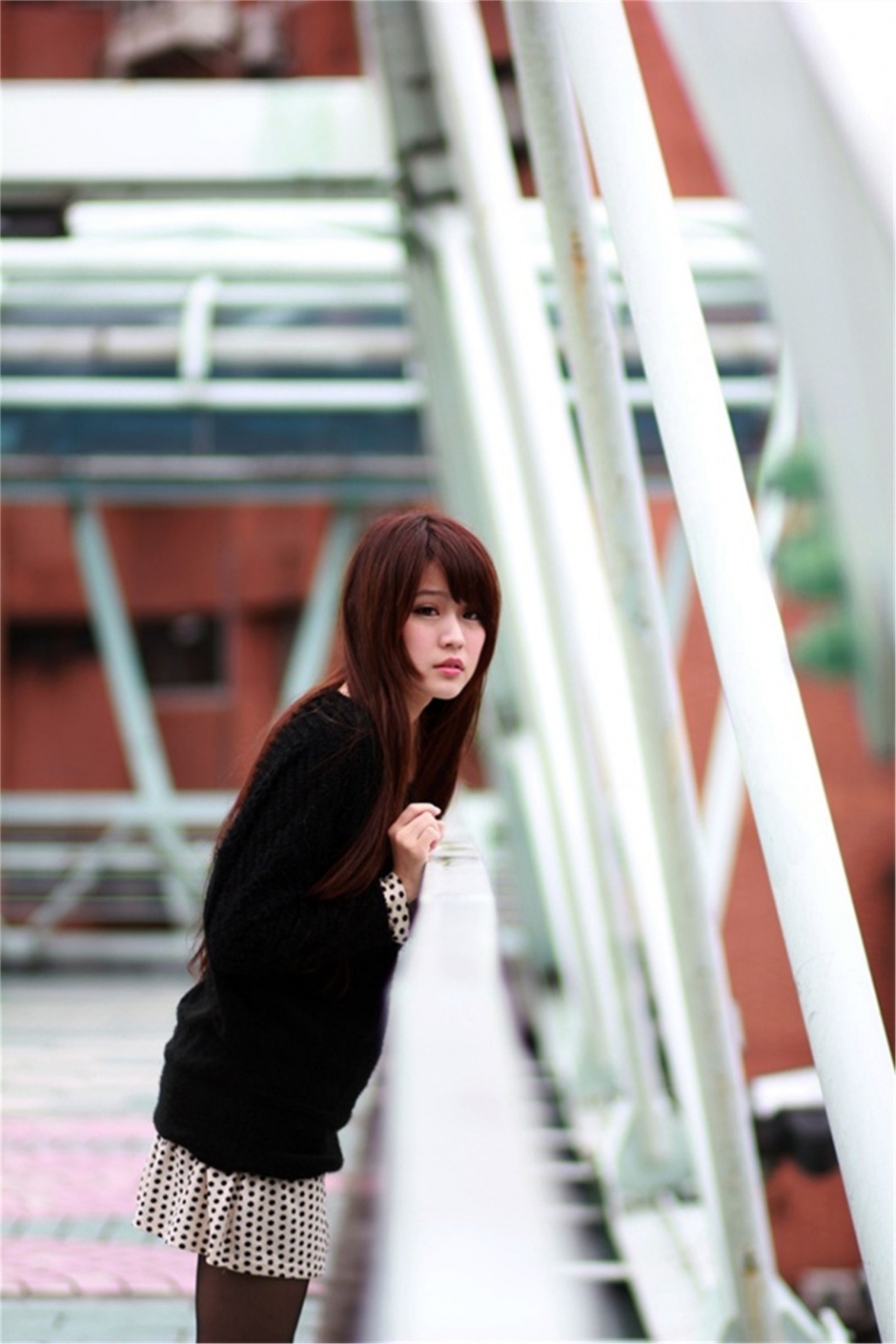 台湾萌妹子渔瑄校园甜美外拍