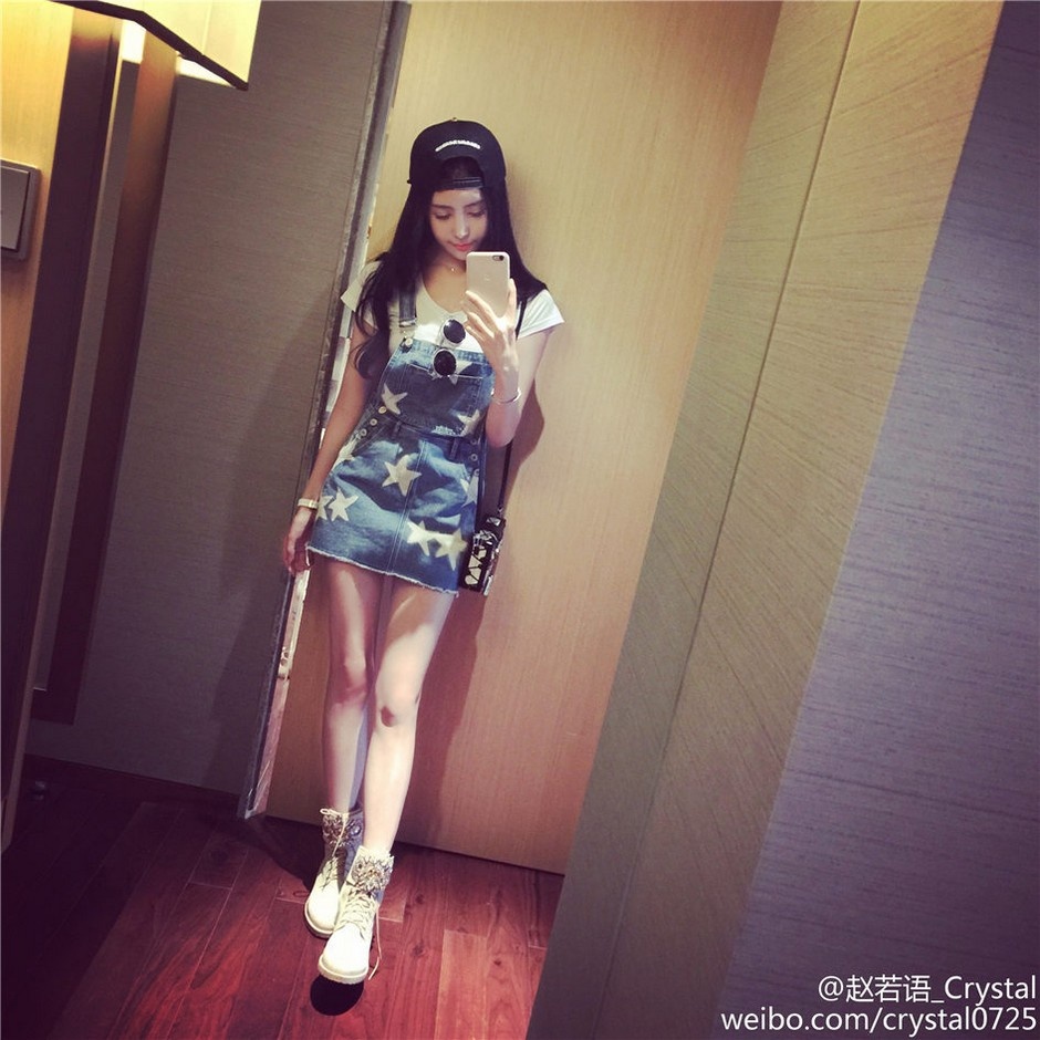 网络红人赵若语生活自拍清纯美照