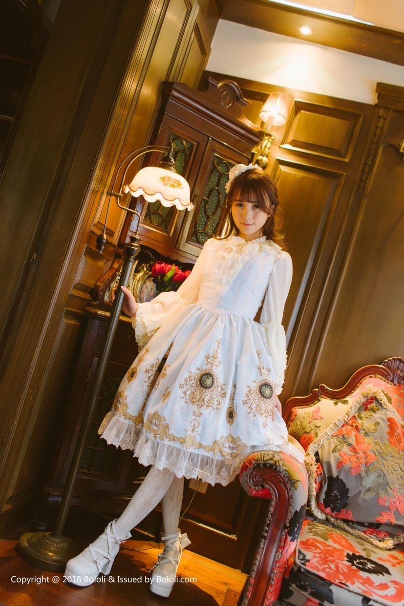 美女萝莉夏美酱公主裙高贵典雅迷人写真图片