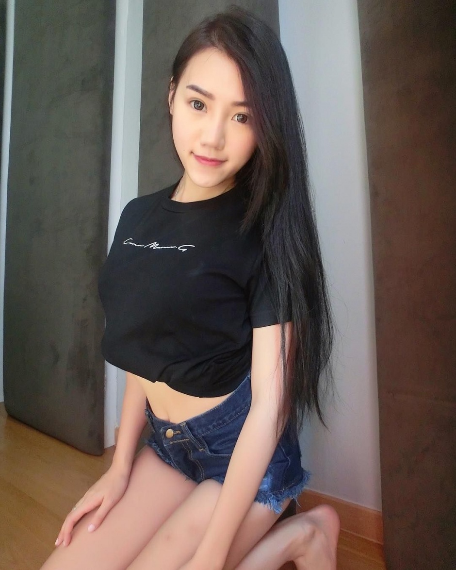 马来西亚性感美女Michttano诱人甜美生活写真照