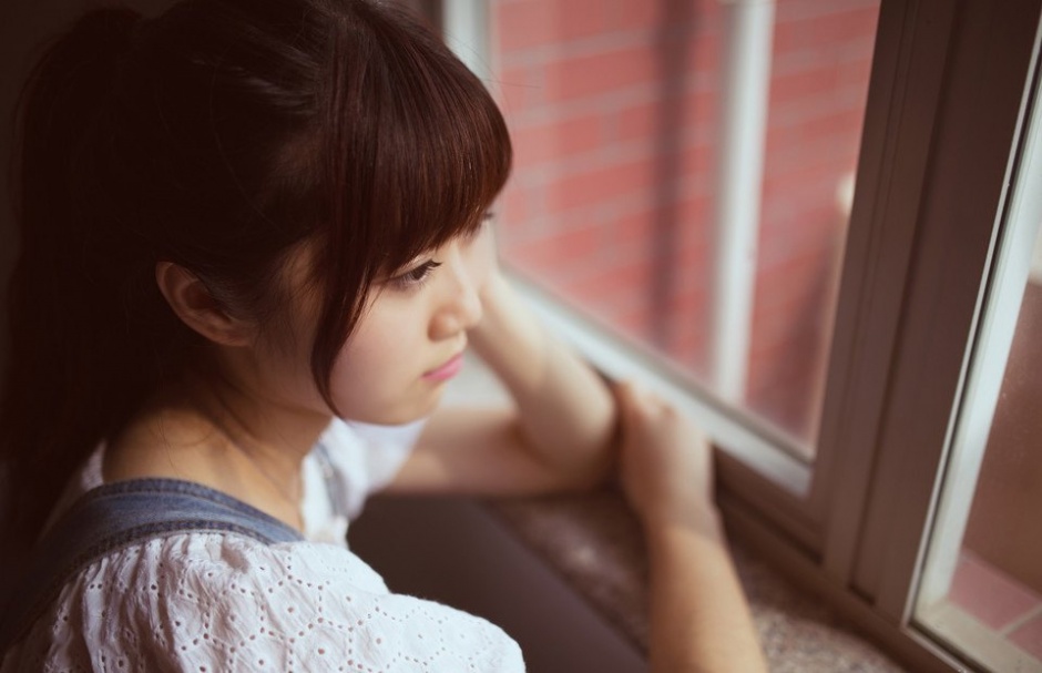 校园清纯学生妹呆萌养眼写真图片