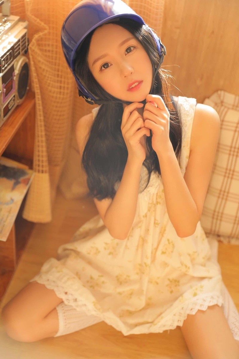 姿色天然美少女白皙肌肤晶莹如玉养眼图片