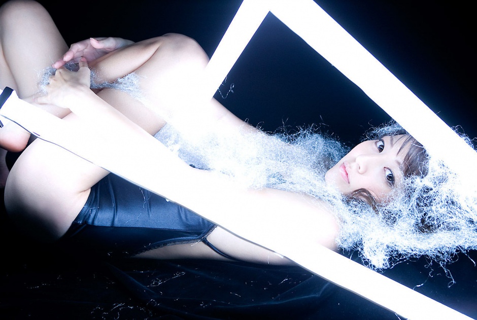 靓丽动人杉本有美性感诱人艺术照