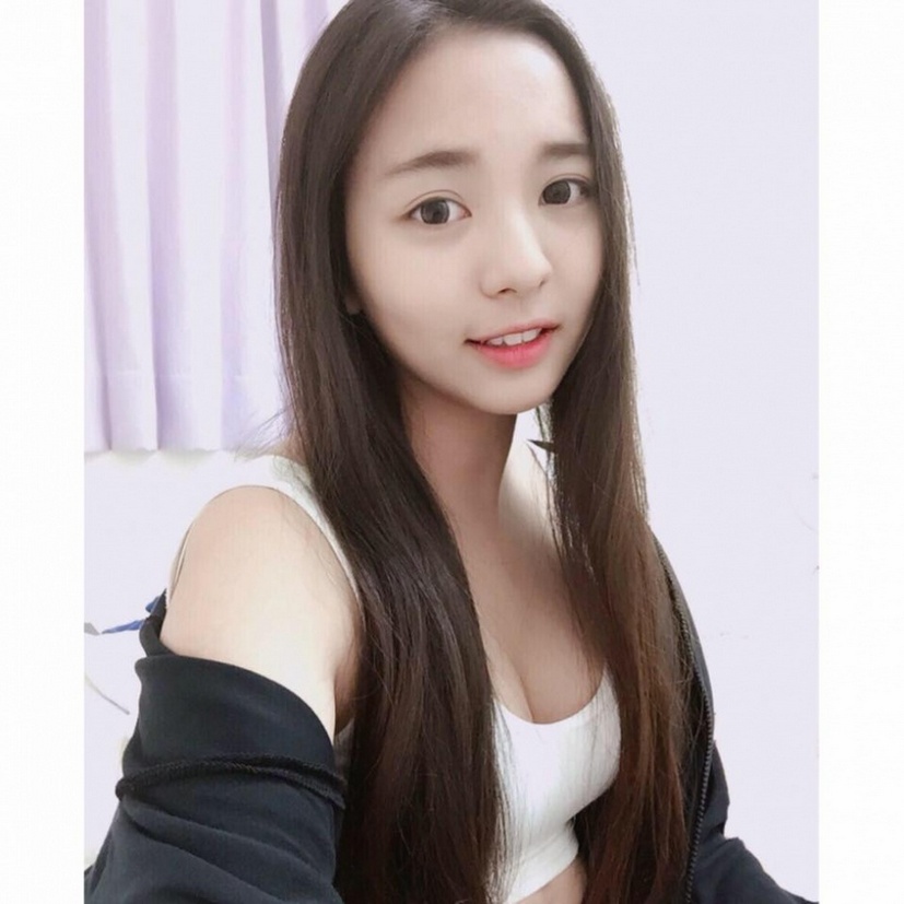 清纯美女邱苡瑄唯美写真图片大全