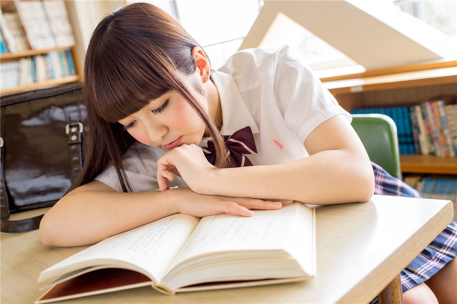 Minisuka.tv 日本学生妹高梨あい学校制服诱惑写真图片