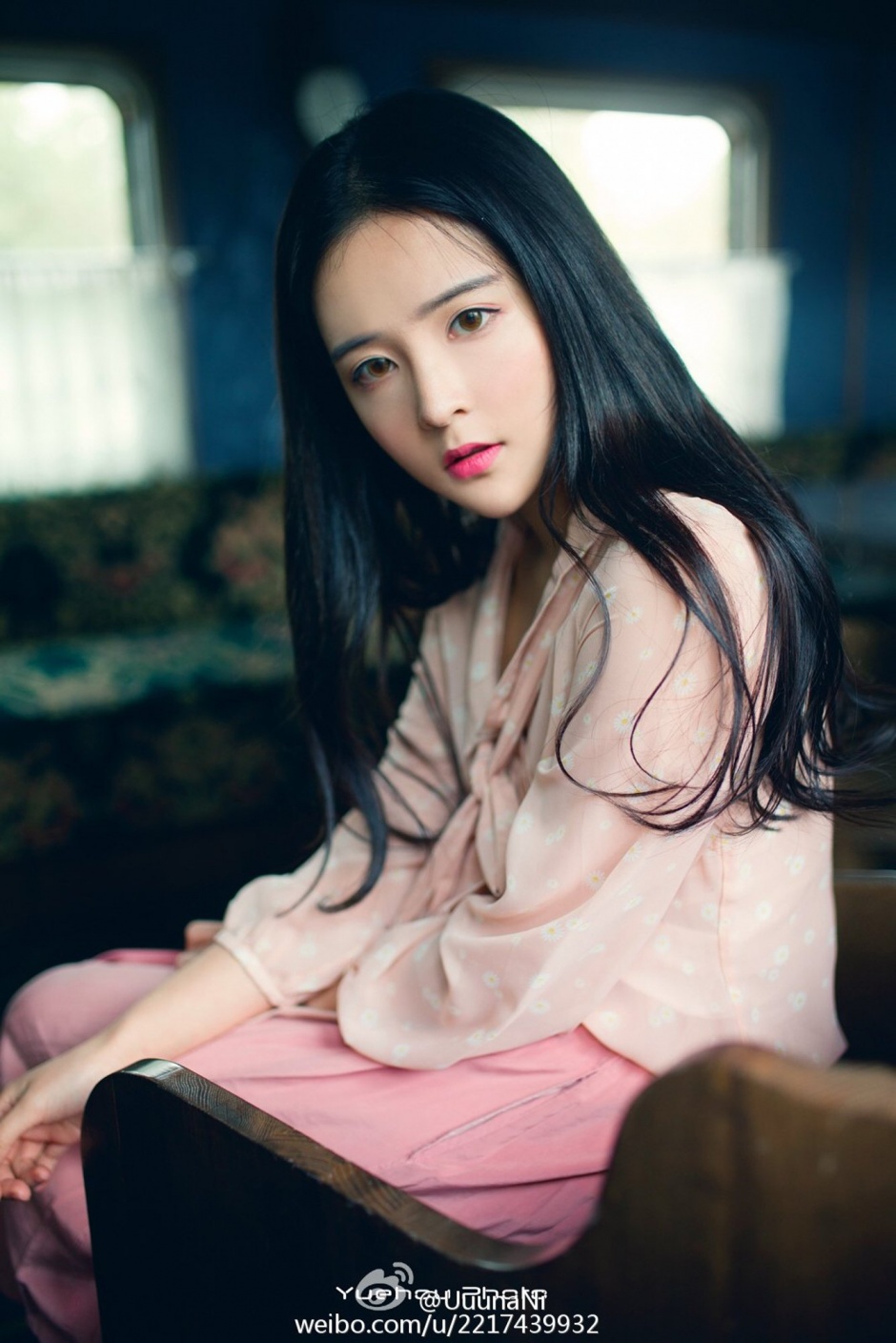 长发女神倪唯一绝世容颜清纯养眼写真图片