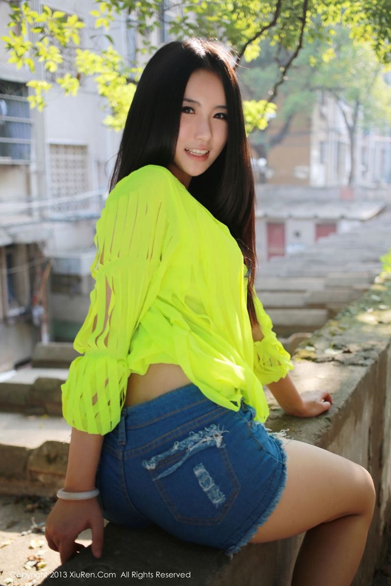 性感爆乳美女嘉依MOO玉背翘臀浴室大尺度私密照