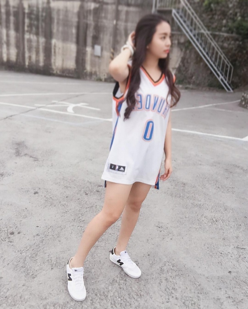 清纯美女邱苡瑄唯美写真图片大全