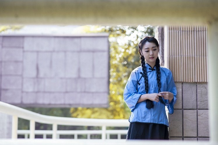 清纯民国装扮美少女校园清新养眼写真图片