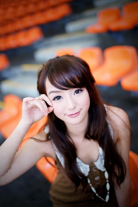 甜美女神黄诗思清纯唯美气质写真图片