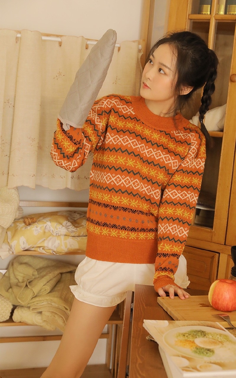 白丝袜短裤美少女私房妖娆性感美腿写真图片