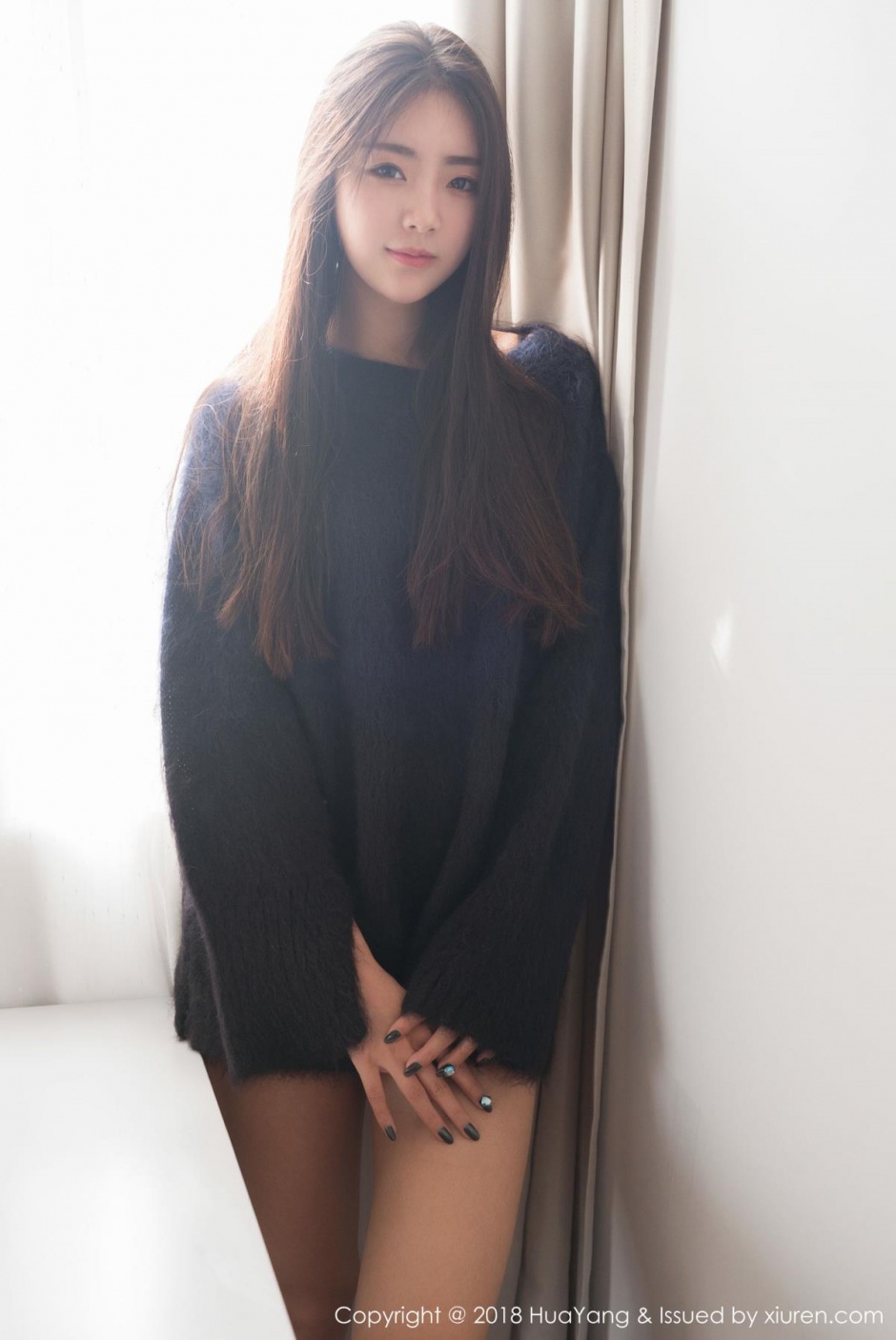 网红瓜子脸美女可乐Vicky诱人私房照