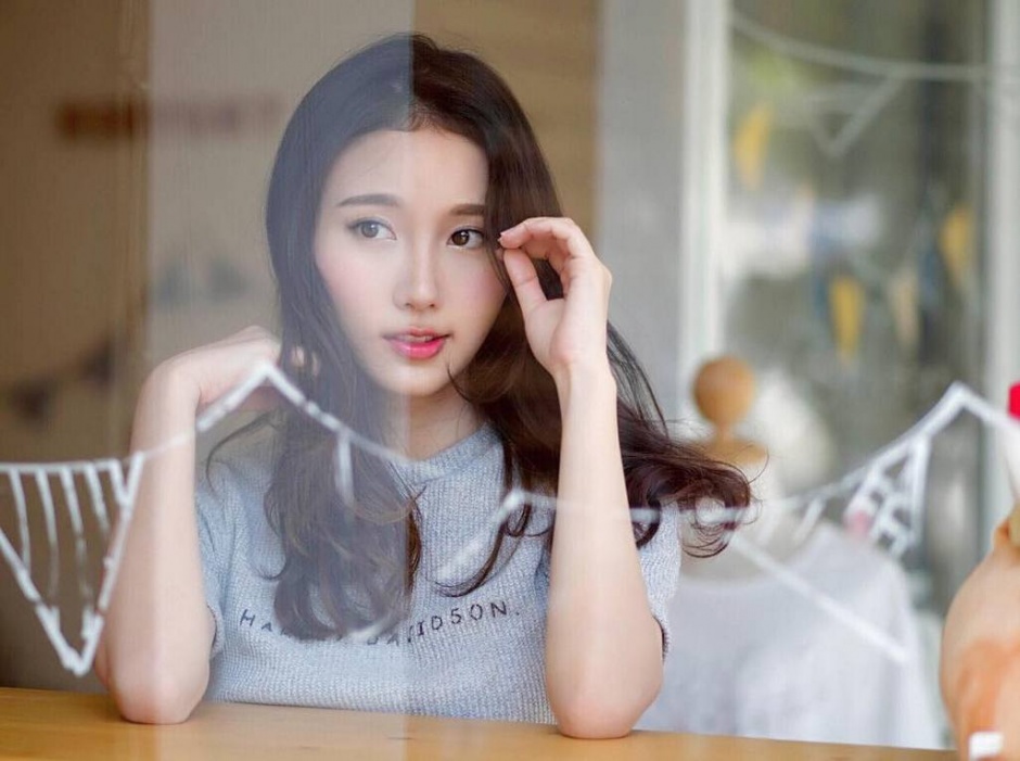 泰国版波多野结衣性感时尚诱人生活写真图片