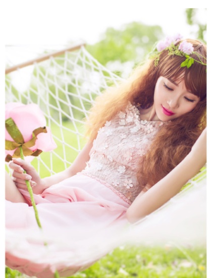 极品美腿模特外景唯美艺术写真图片