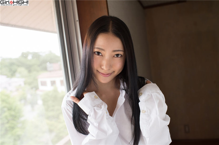 日本美乳少妇三田羽衣圆润肥美翘臀勾魂写真图片