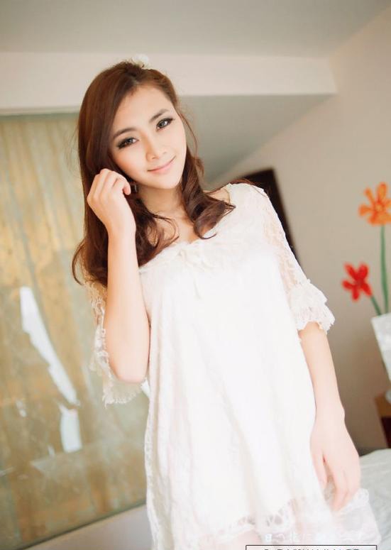 宅男女神清纯靓丽蕾丝诱惑私房照