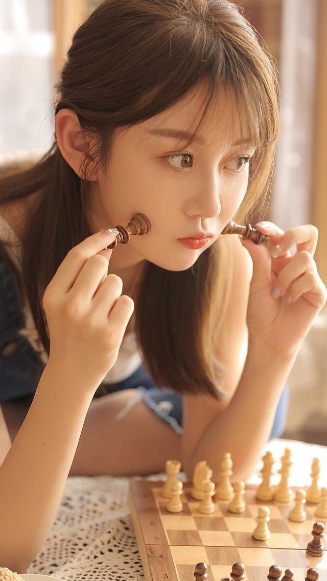 绝世容颜美女牛仔背带裤气质优雅迷人写真图片