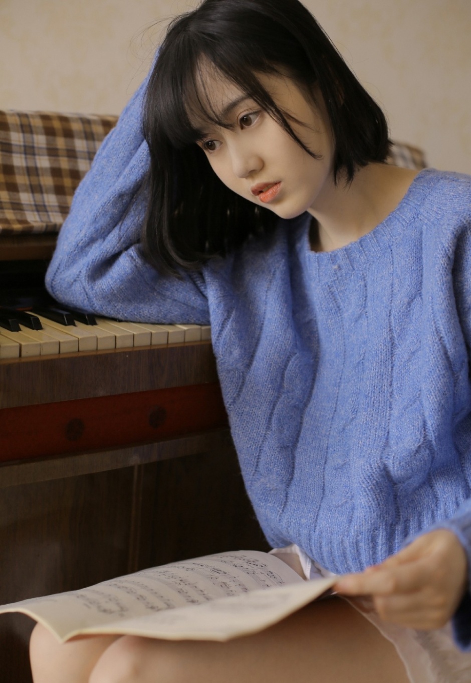 白嫩水灵少女美腿裸足日式泳衣性感写真