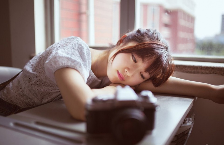 校园清纯学生妹呆萌养眼写真图片