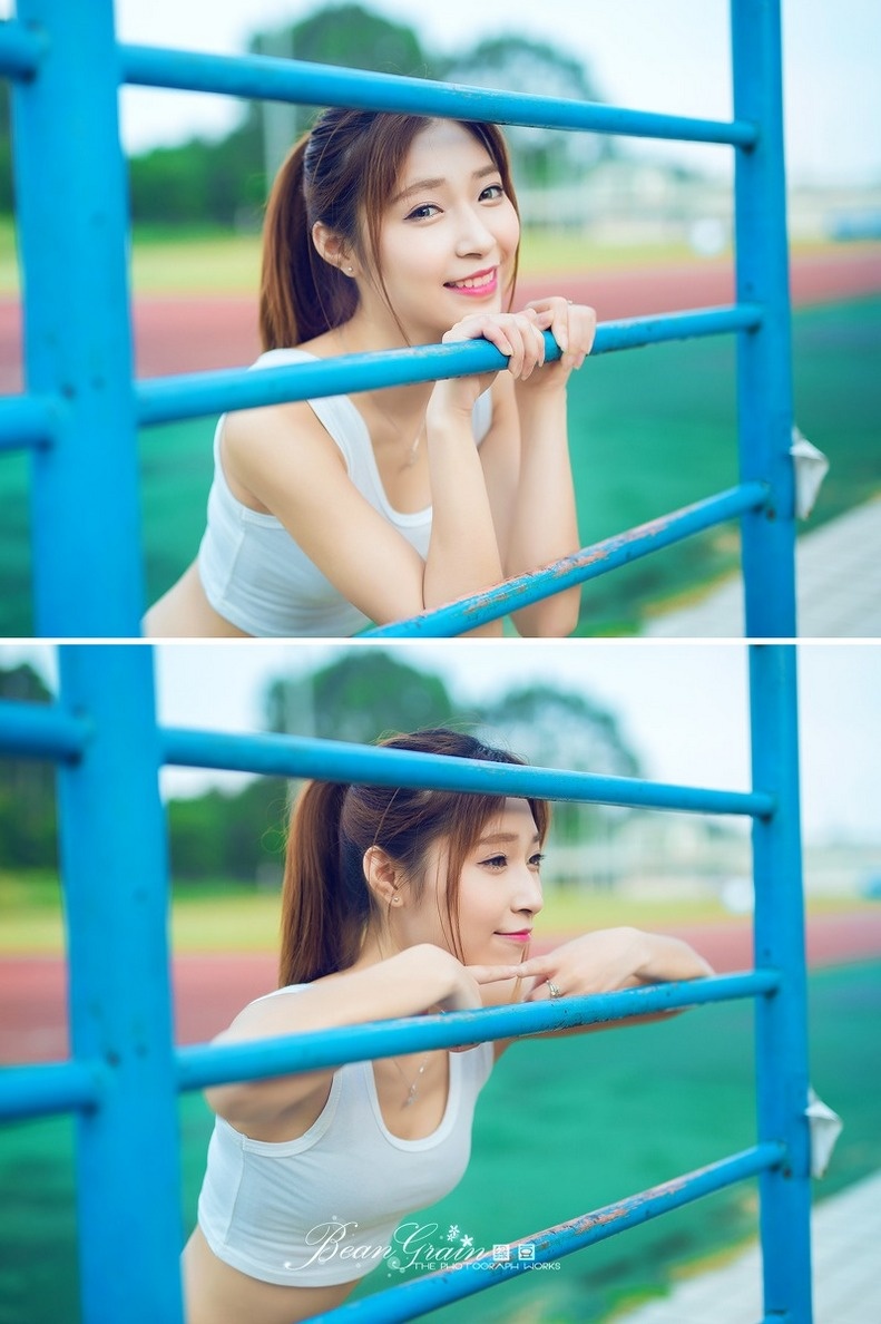 休闲运动装美女清纯白皙校园操场大秀性感小蛮腰