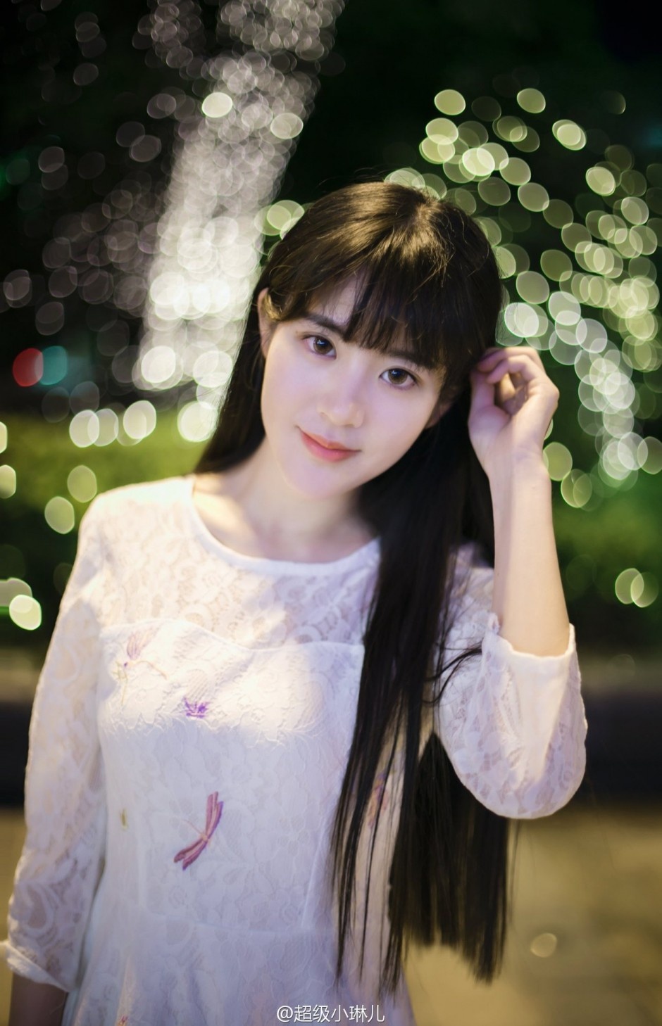 秀丽脱俗美人小琳儿仙气十足养眼写真图片