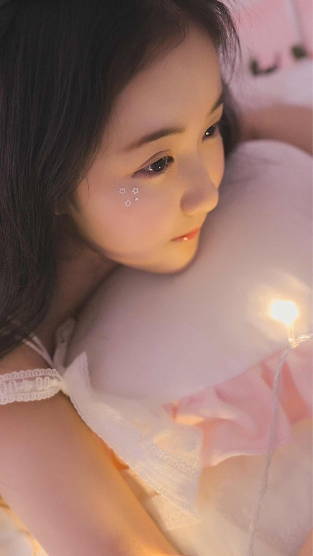 青春可爱粉嫩美少女私房童话梦写真图片