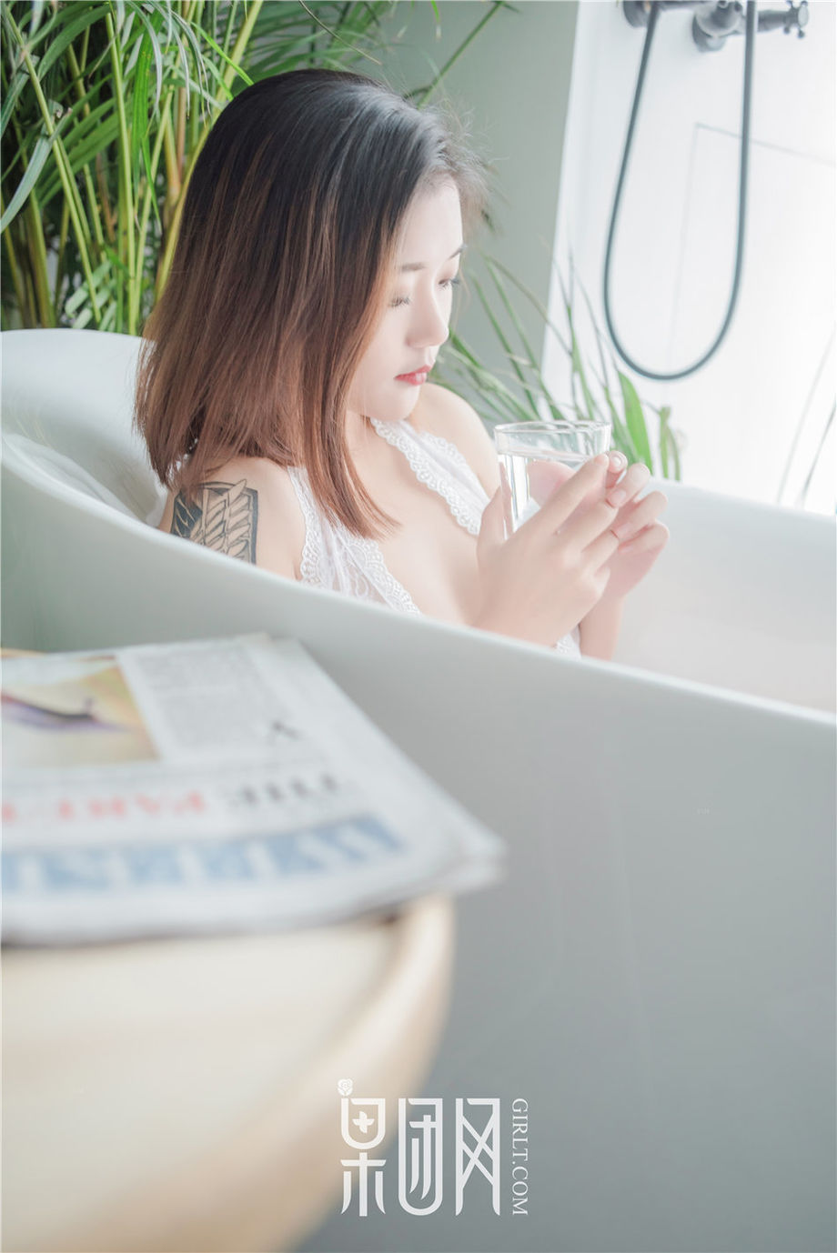 气质爆乳美女室内性感情趣内衣火辣人体艺术魅惑写真图片