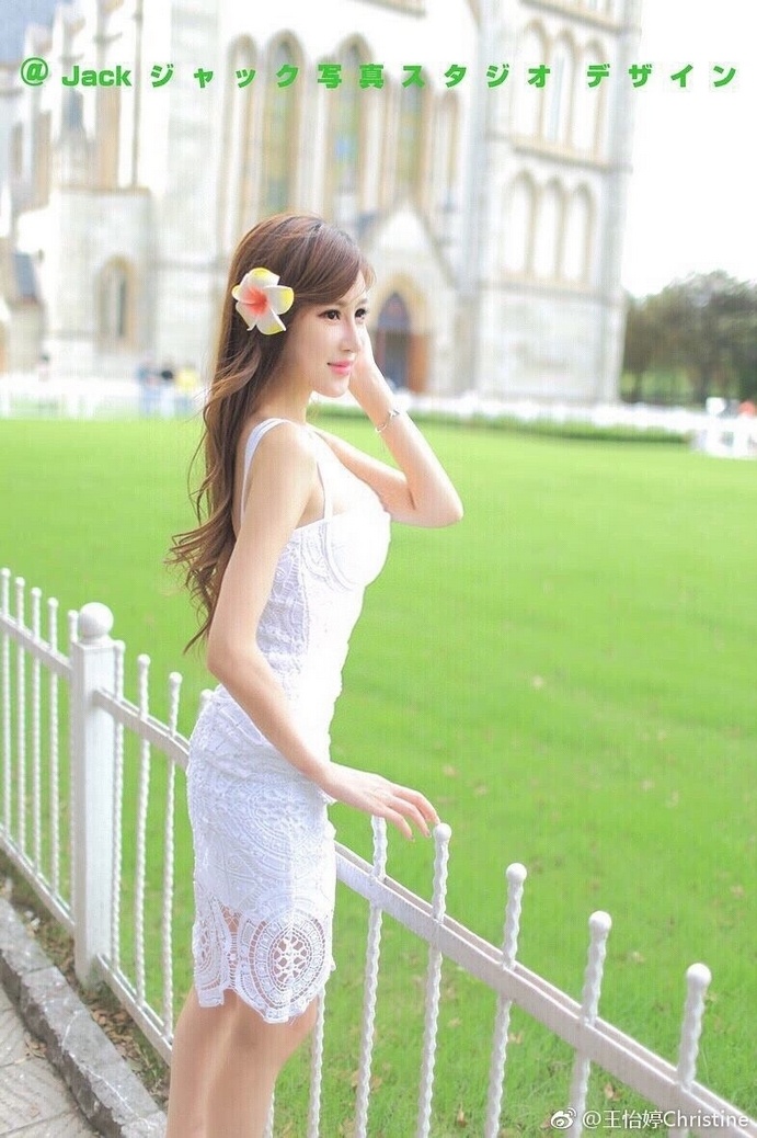 网红美女王怡婷千姿百媚养眼生活写真照