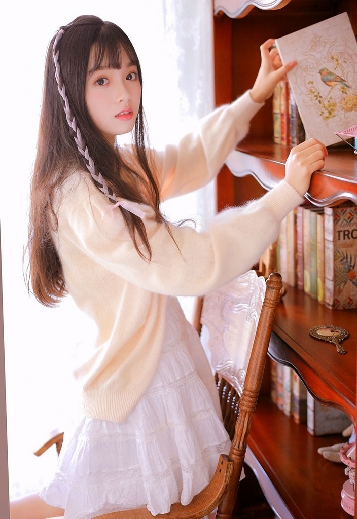 大眼清纯萌妹子可爱唯美心动养眼写真图片