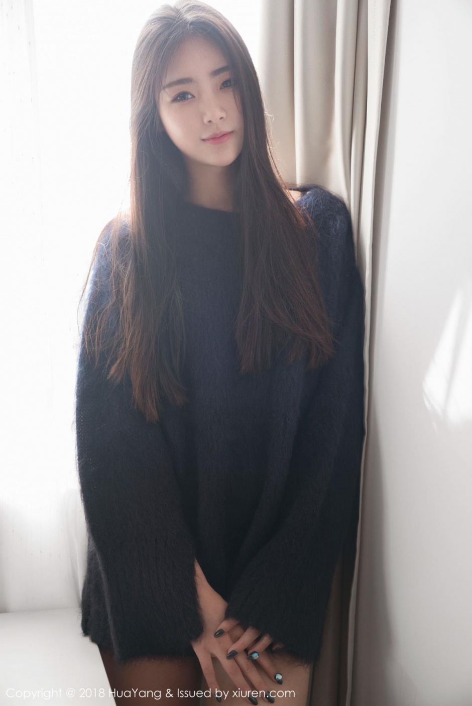 网红瓜子脸美女可乐Vicky诱人私房照