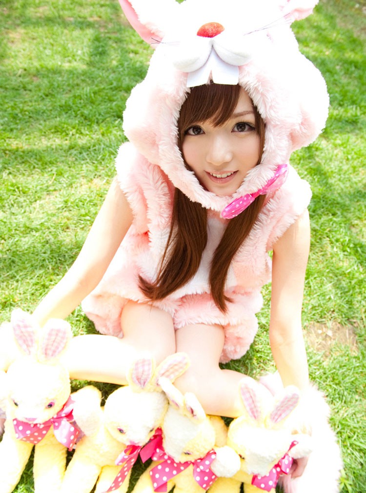 90后美女腿开大门黑洞