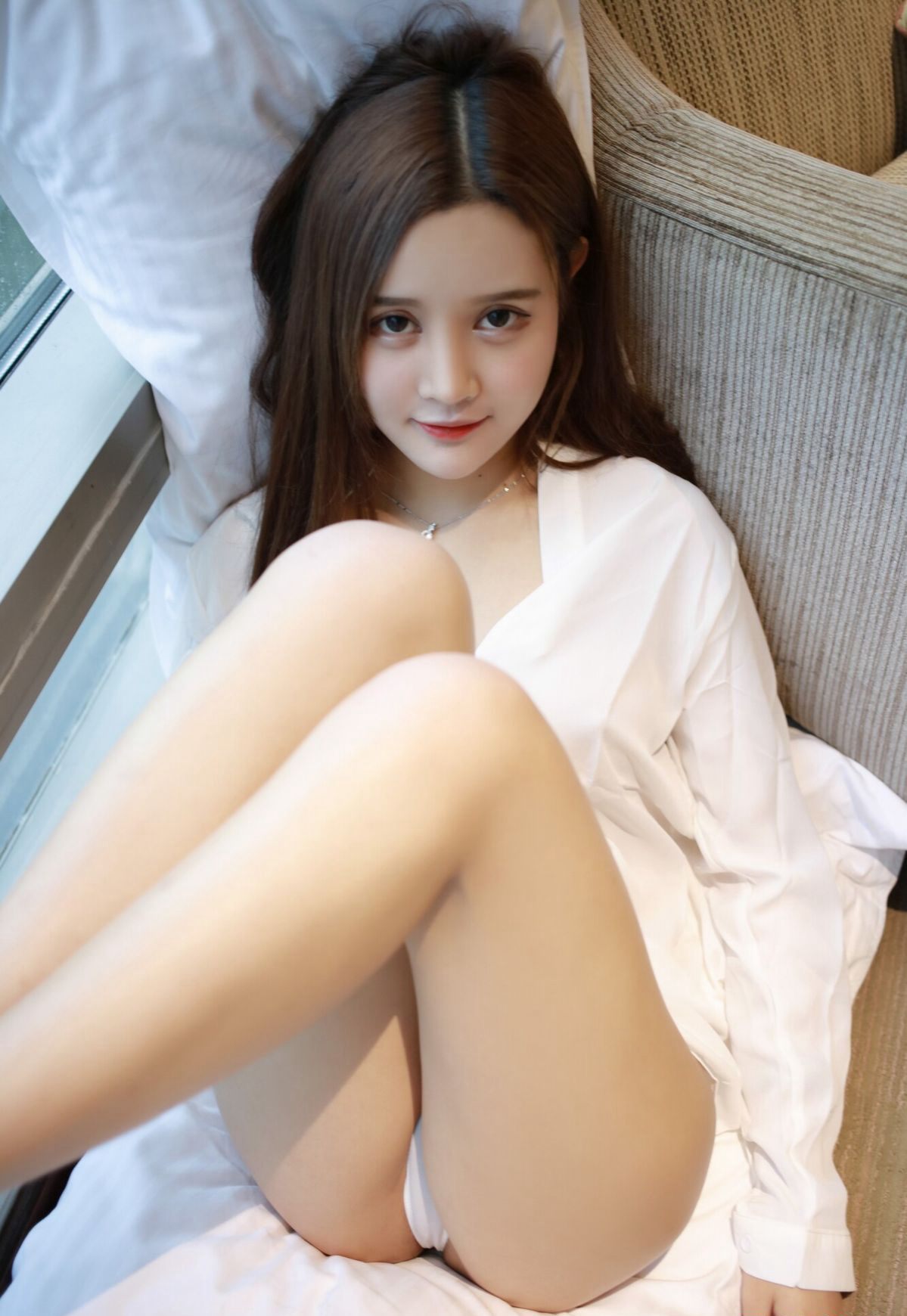 翘臀美女杜小雨丁字裤诱人写真 00后萝莉私房裸体图片