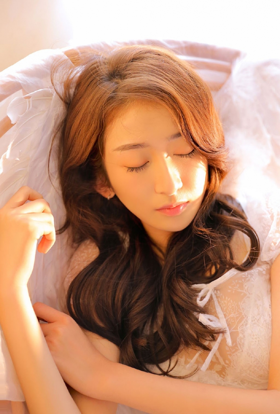 天使美女蕾丝白纱裙优雅气质窈窕身姿图片