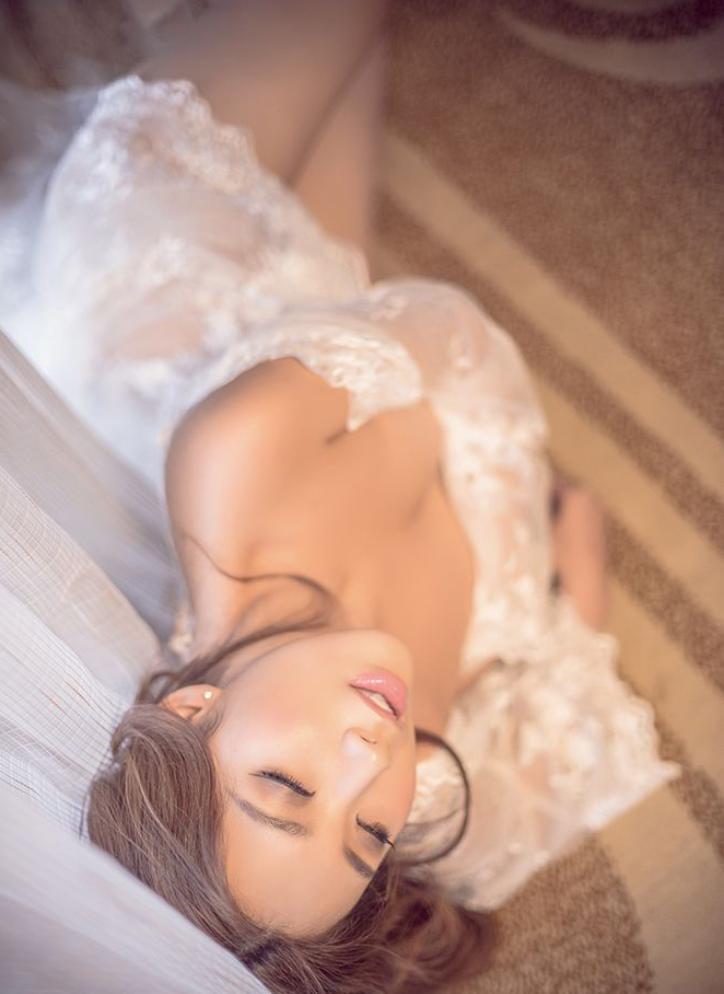 蕾丝内衣秀全透明图