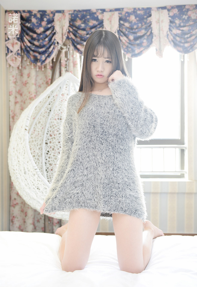 高中生不穿内裤嘿咻写真