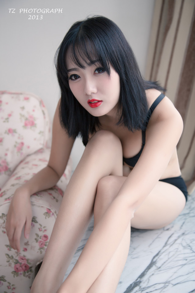 日本美女乳房艺术照