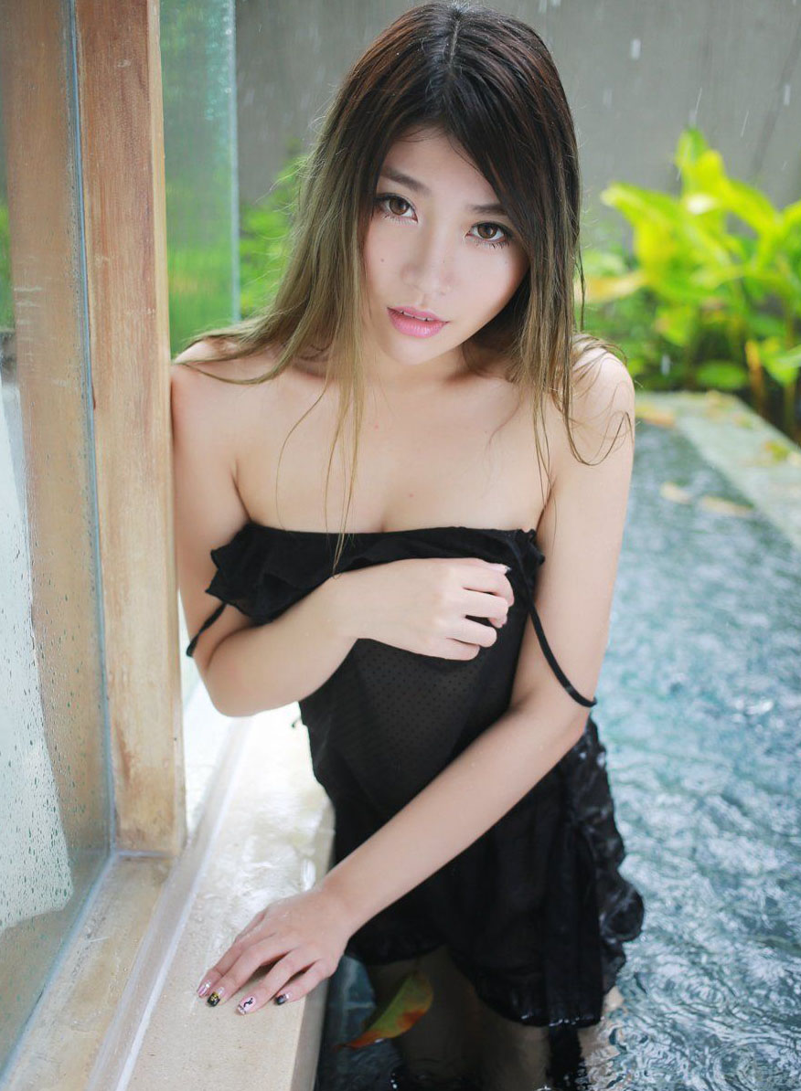 黑丝控来的 纸巾自带