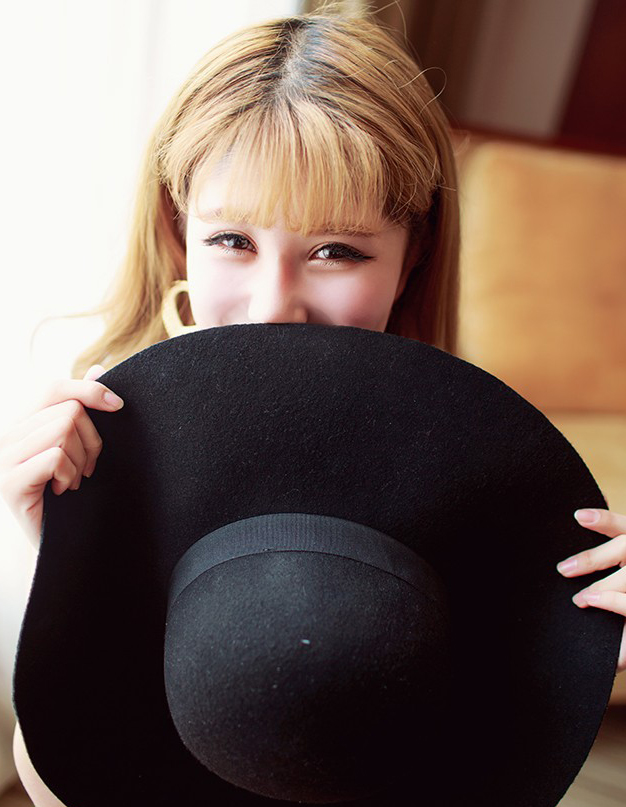 丁字内裤美女图片