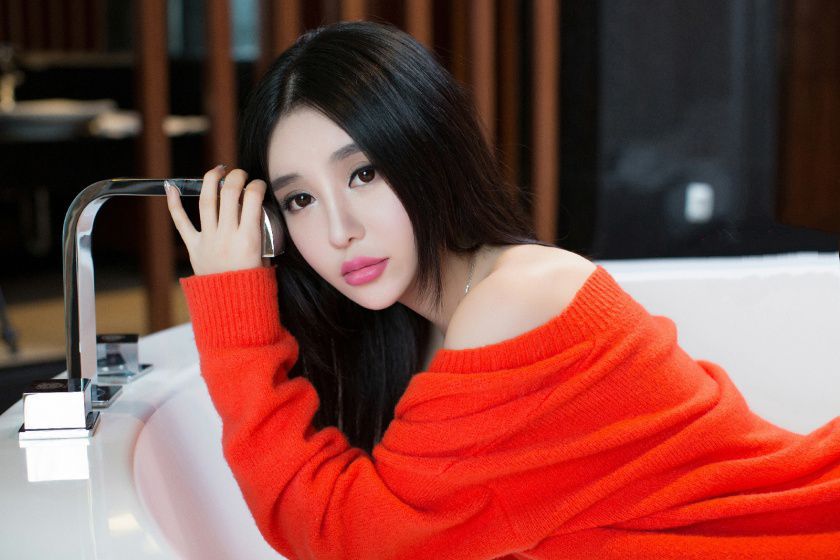 美女没衣服开腿的图