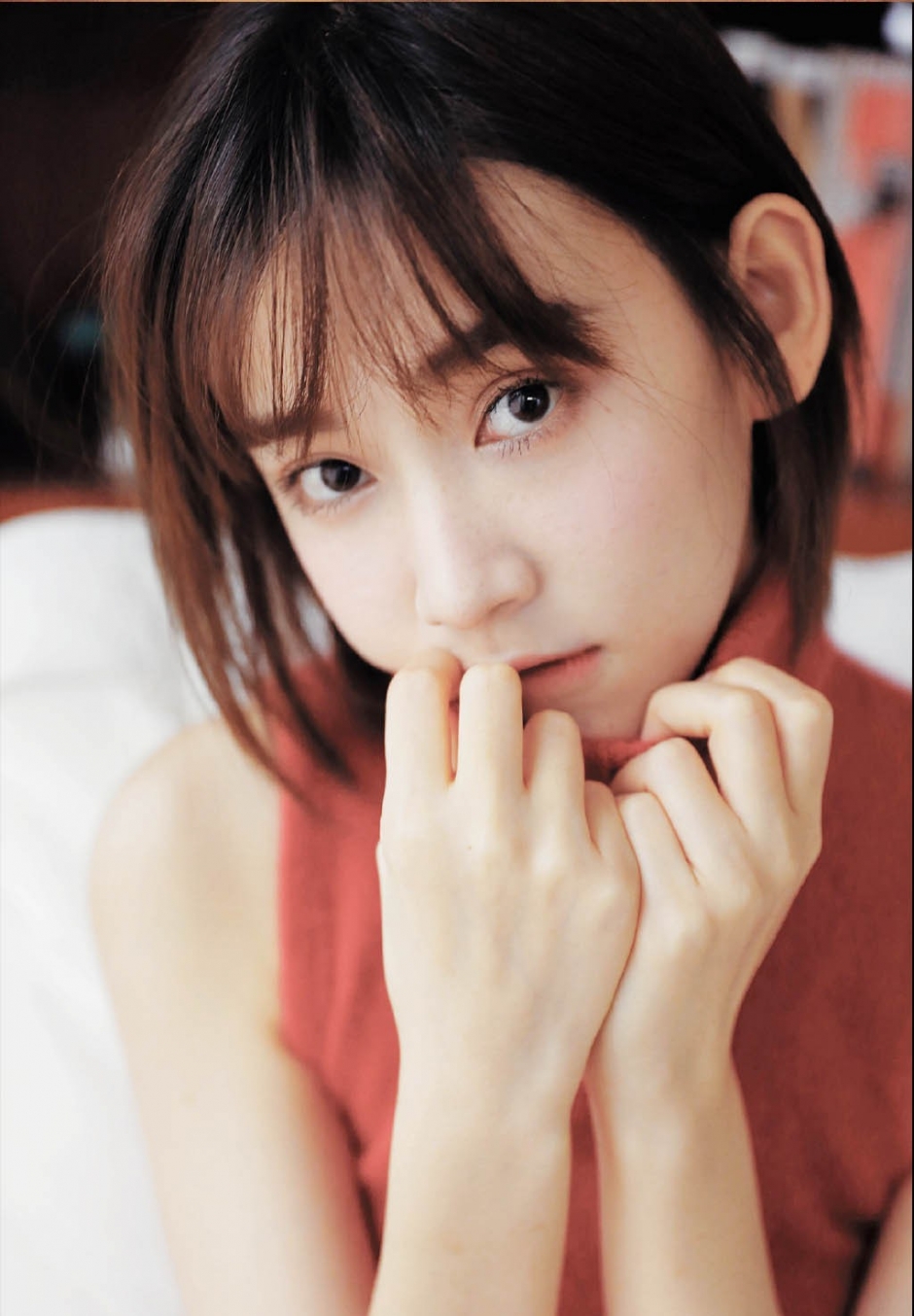 素颜美女精致小v脸修长美腿性感图片