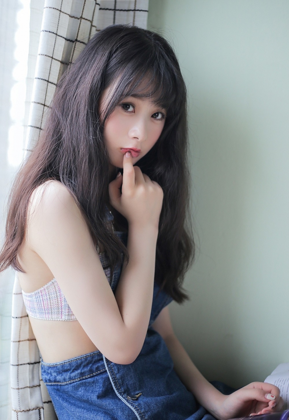 丰满爆乳美女模特小清新诱惑性感美女图片