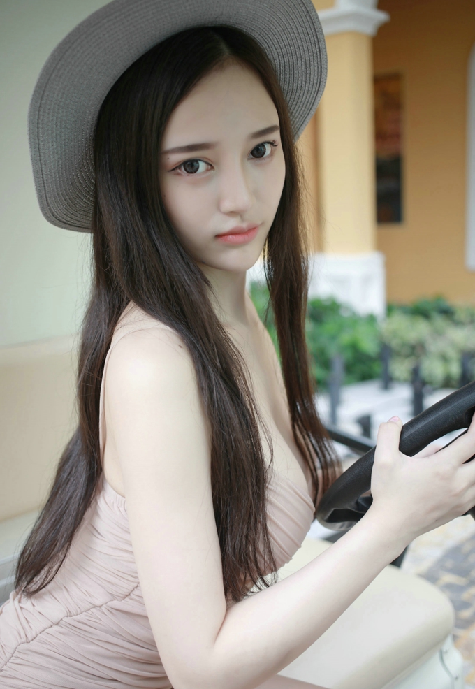 性感尤物唐琪儿大奶翘臀写真 人体艺术私房写真图片